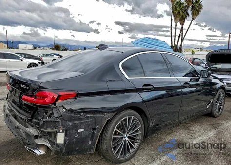 2023 BMW 530E z USA, uszkodzony, nr VIN WBA13AG05PCM30670